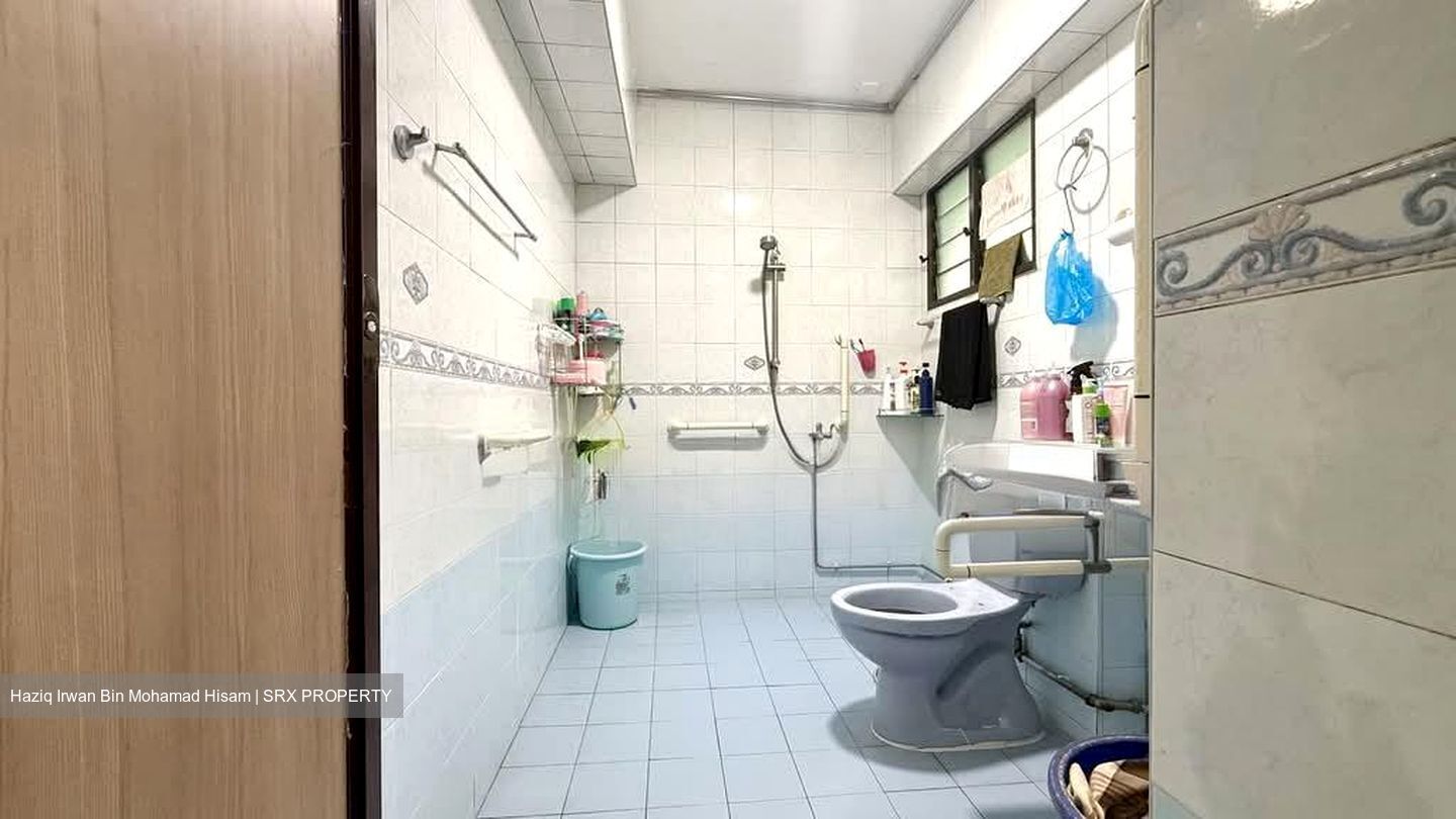 Blk 523 Fragrant Woods (Woodlands), HDB Executive #574199701